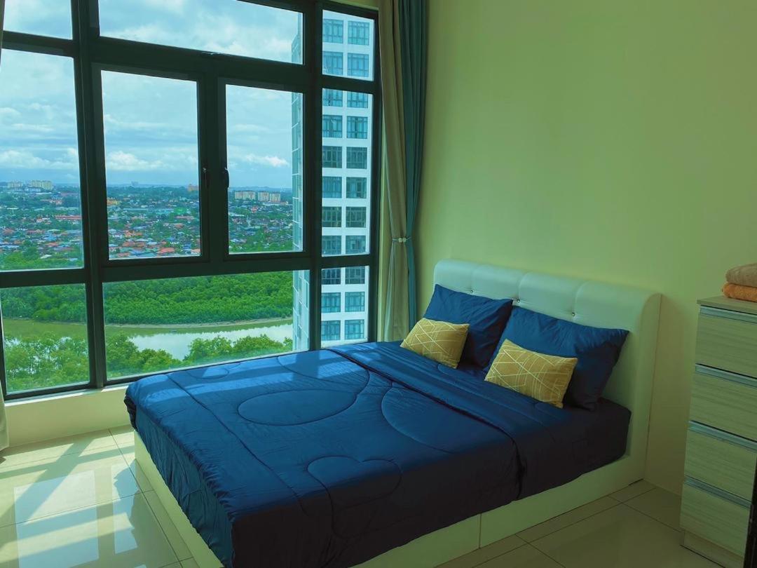 Homenest Jb City Poolview Suite By Cozy Home Johor Bahru Exterior foto